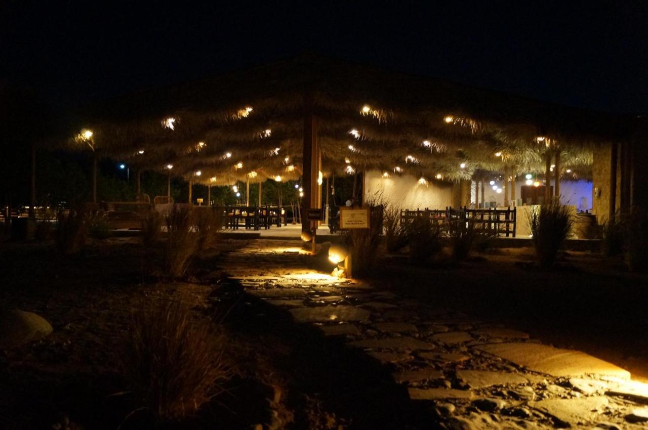 סור Sama Ras Al Jinz Resort מראה חיצוני תמונה