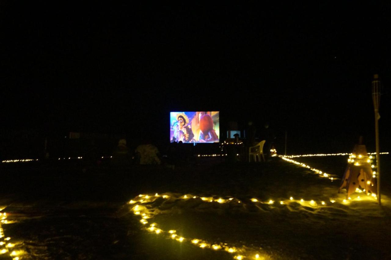 סור Sama Ras Al Jinz Resort מראה חיצוני תמונה